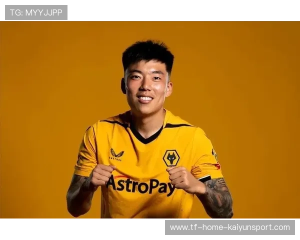 年轻球员在训练中被主帅点赞，或将获得更多上场机会